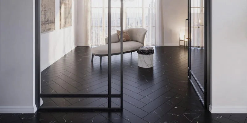 Invictus Maximus - Pure Marble Herringbone - Noir 98 - Tegel - Click