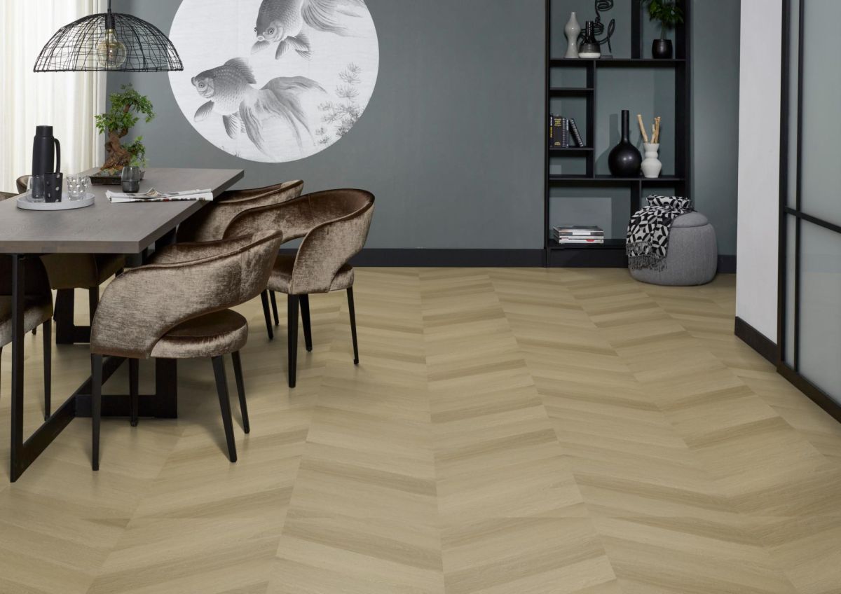 Floorlife - Yup Fulham Chevron - Hongaarse Punt - 6613161419 - Warm Oak - Dryback